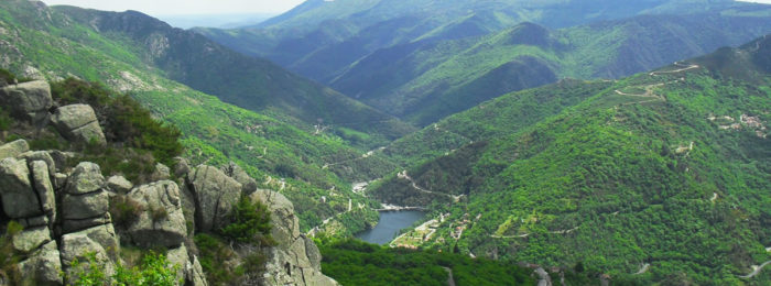 LAC PIED-DE-BORNE