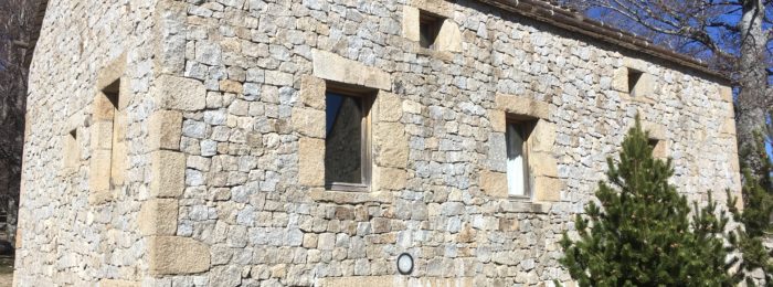 VILLAGE DE GITES DU MAS DE LA BARQUE 4 PERS. 44 M²