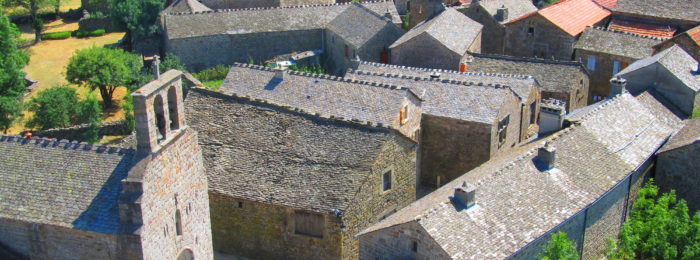 DE POURCHARESSES A LA GARDE-GUÉRIN