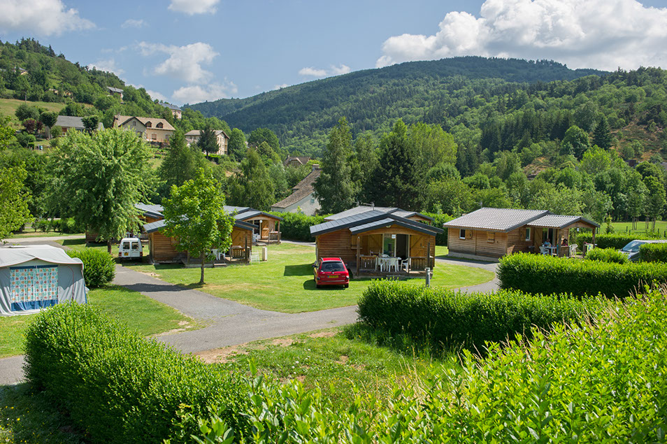 Camping Mont Lozere Vallee du Lot CAMPING MUNICIPAL DE BAGNOLS-LES-BAINS  BAGNOLS-LES-BAINS