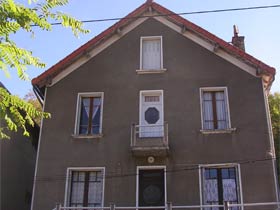 LOCATION SAISONNIERE POMMIER N°2