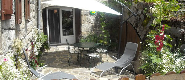 GÎTE LA COUR FLEURIE